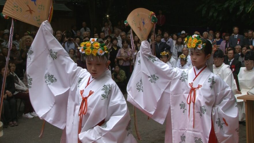 世界遺産「花の窟神社」のお綱かけ神事